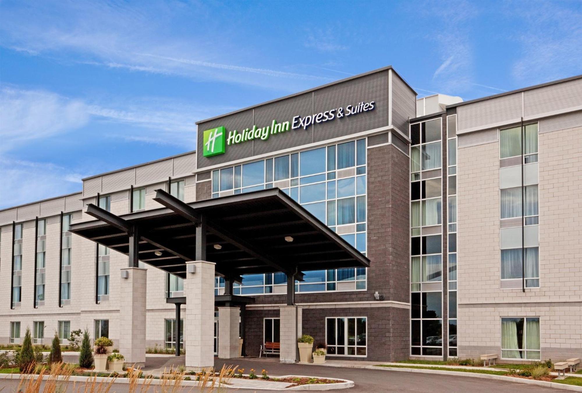 Holiday Inn Express Hotel & Suites Saint - Hyacinthe By Ihg Exterior photo